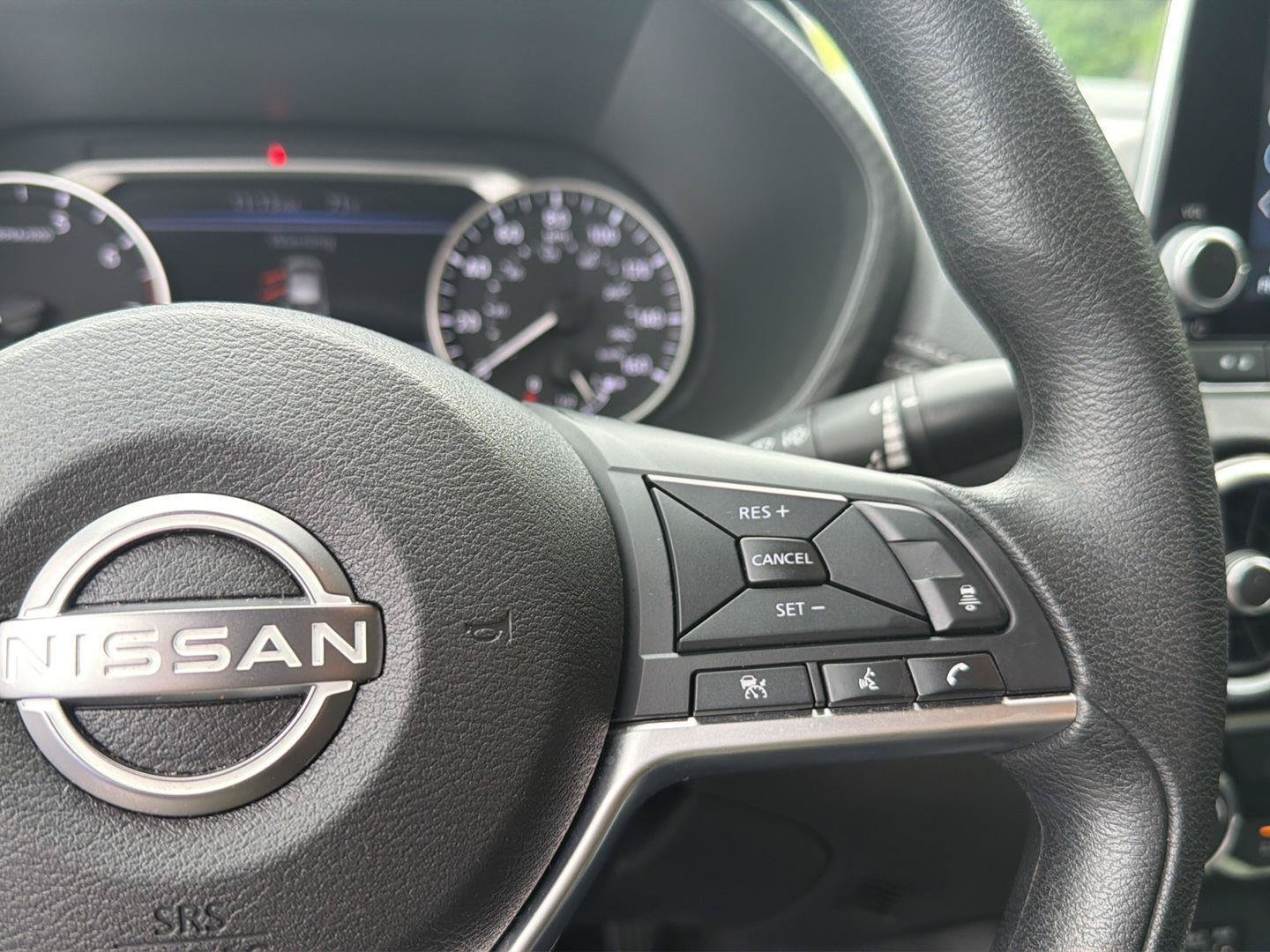 Used 2025 Nissan Sentra SV FWD image 22