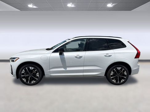 New 2026 Volvo XC60 T8 Plus w/ Protection Package Premier AWD/4WD image 2