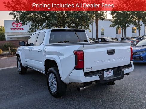 Certified 2025 Toyota Tacoma SR5 AWD/4WD image 7