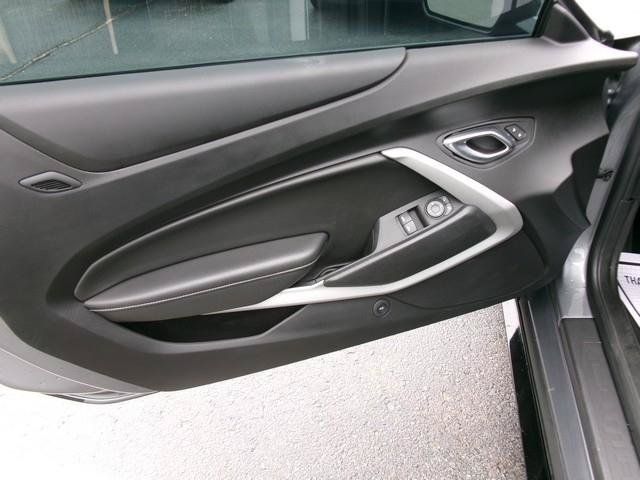 Used 2019 Chevrolet Camaro SS RWD image 7