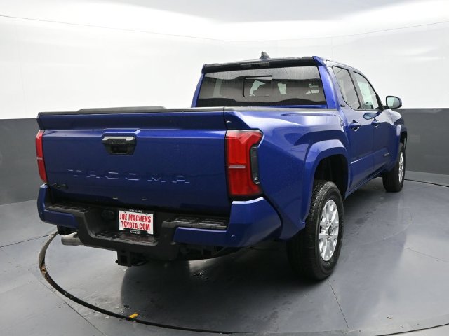 Used 2025 Toyota Tacoma SR5 w/ SR5 Upgrade Package AWD/4WD image 8