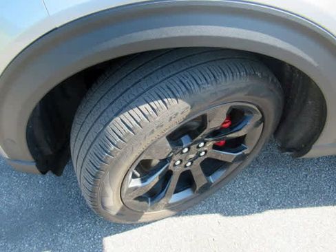 Used 2022 Ford Explorer ST w/ Equipment Group 401A image 8