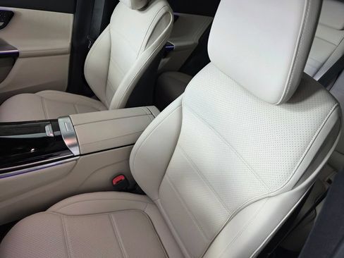 New 2027 Mercedes-Benz GLC 300 4MATIC image 8