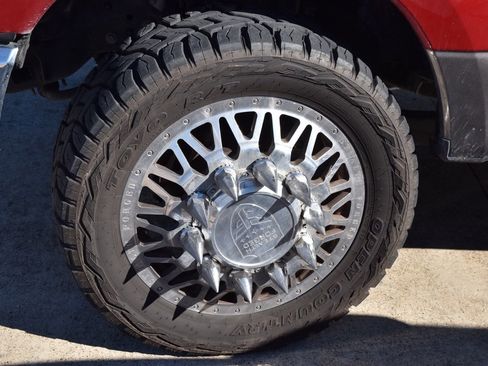 Used 2021 Ford F350 Lariat w/ Lariat Ultimate Package image 11