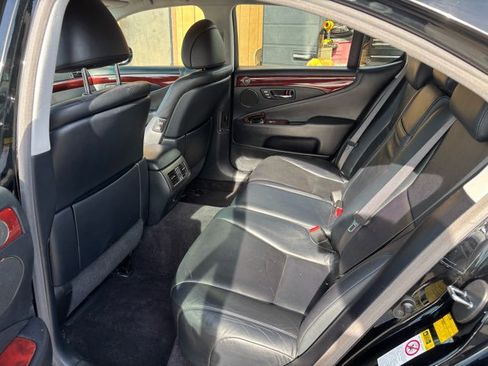 Used 2009 Lexus LS 460 4dr Sedan image 14