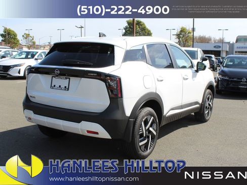 New 2026 Nissan Kicks SV image 7