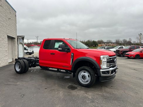 New 2026 Ford F550 4x4 Supercab Super Duty image 13