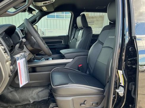 New 2026 RAM 5500 4x4 Crew Cab w/ Laramie Trim Package image 9