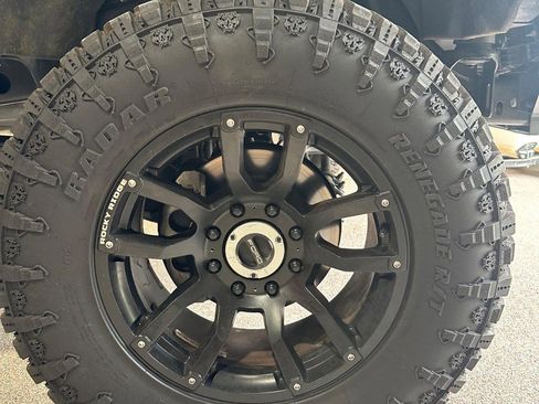 Used 2019 Ford F250 Lariat w/ Lariat Ultimate Package AWD/4WD image 22