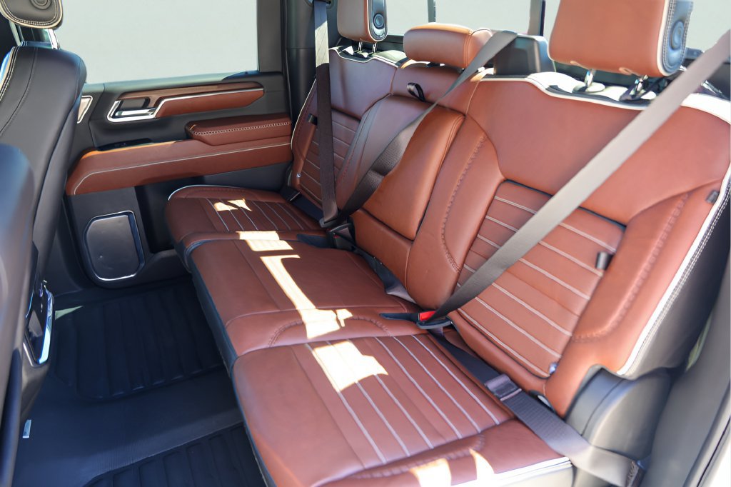 Used 2024 GMC Sierra 2500 Denali Ultimate AWD/4WD image 26