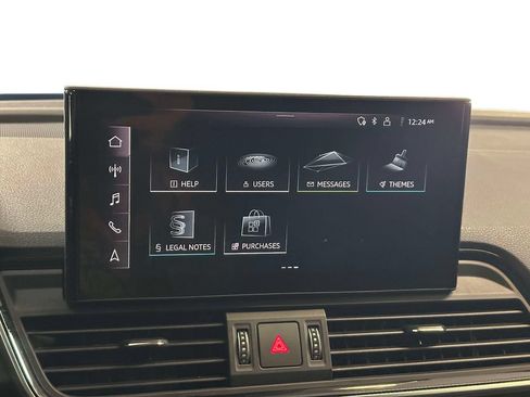 Used 2023 Audi Q5 2.0T Premium w/ Convenience Package AWD/4WD image 3