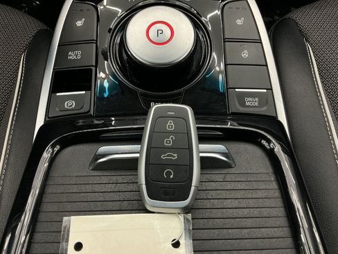 Used 2020 Kia Niro EX w/ Cold Weather Package FWD image 39