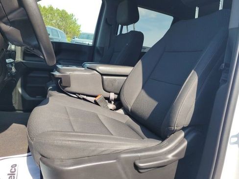Used 2022 Chevrolet Silverado 2500 Custom w/ Custom Value Package AWD/4WD image 31