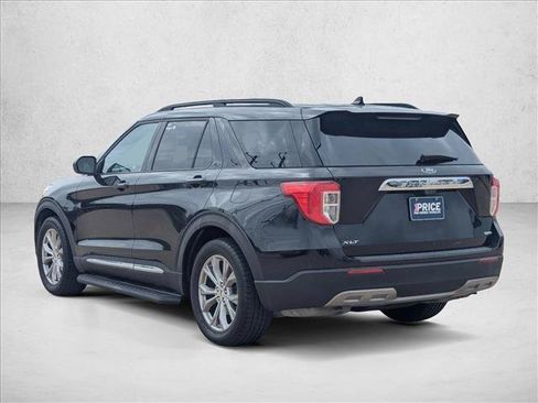 Used 2020 Ford Explorer XLT w/ Equipment Group 202A RWD image 7
