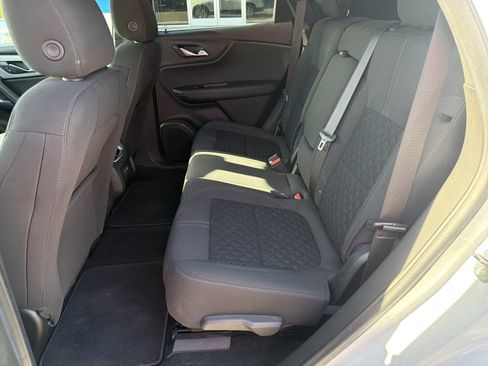 Used 2020 Chevrolet Blazer LT FWD image 11