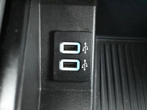 Used 2018 Ford F150 Raptor w/ Equipment Group 802A Luxury image 32