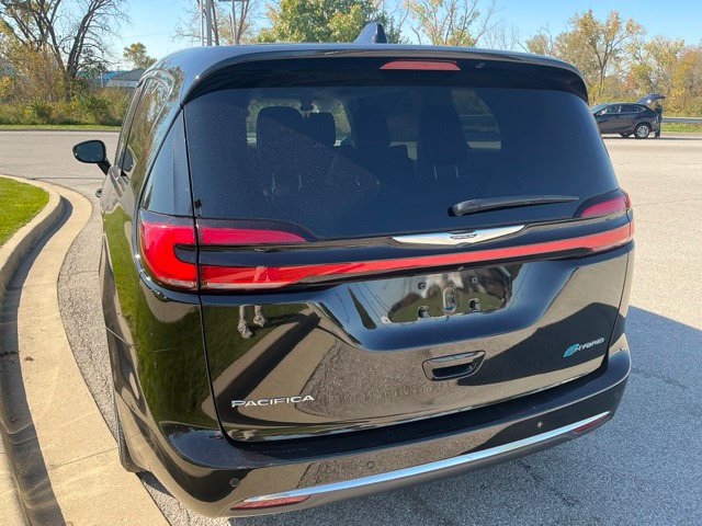 Used 2024 Chrysler Pacifica Limited FWD image 10
