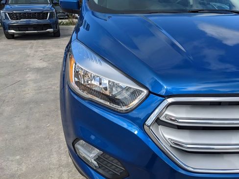 Used 2019 Ford Escape SE image 10