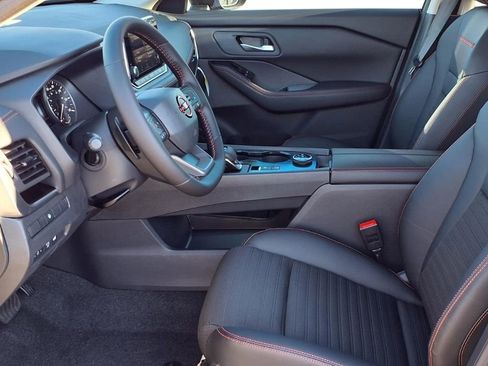 New 2026 Nissan Rogue SV AWD/4WD image 10