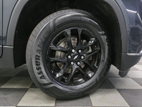 Used 2020 Chevrolet Traverse LT FWD image 15
