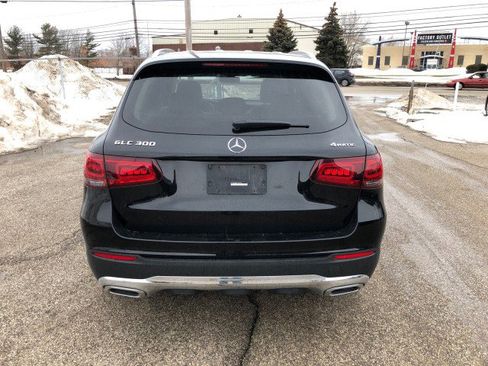 Used 2020 Mercedes-Benz GLC 300 4MATIC image 4