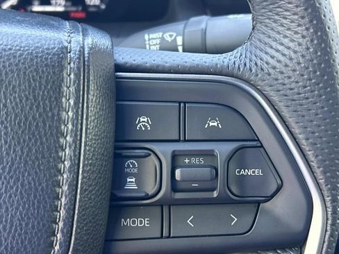 Used 2024 Toyota Tacoma TRD Off-Road image 29