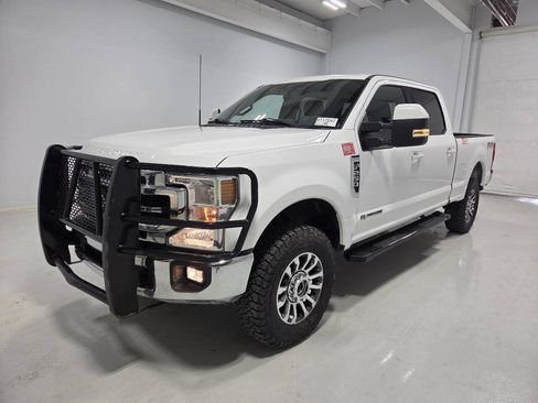 Used 2022 Ford F250 Lariat w/ Lariat Value Package AWD/4WD image 3
