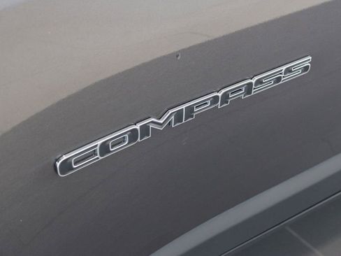Used 2022 Jeep Compass Limited AWD/4WD image 36