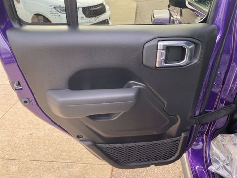 New 2026 Jeep Gladiator Willys AWD/4WD image 23