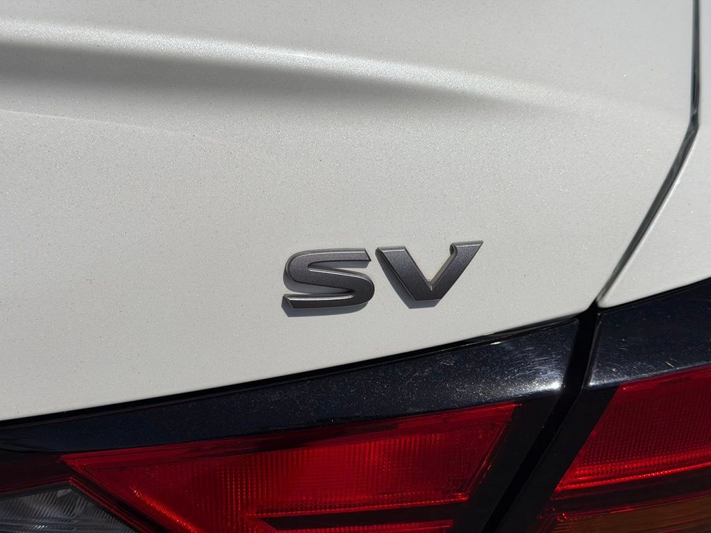 Certified 2024 Nissan Altima 2.5 SV FWD image 8