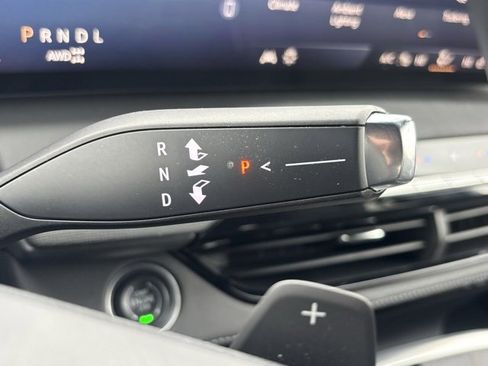 Used 2025 Buick Enclave Sport Touring w/ Power Package image 23