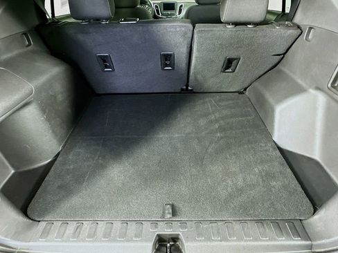 Used 2023 Chevrolet Equinox LT image 33