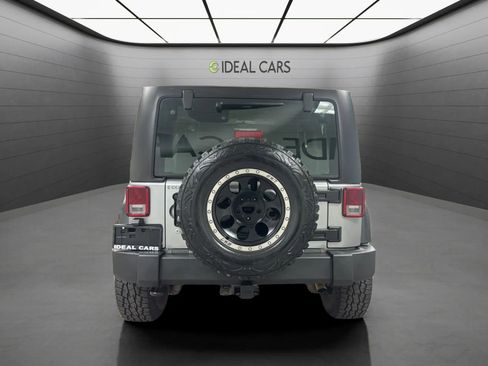 Used 2014 Jeep Wrangler Sport AWD/4WD image 6