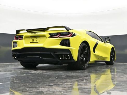 Used 2022 Chevrolet Corvette Stingray Premium Conv w/ Z51 Performance Package RWD image 34