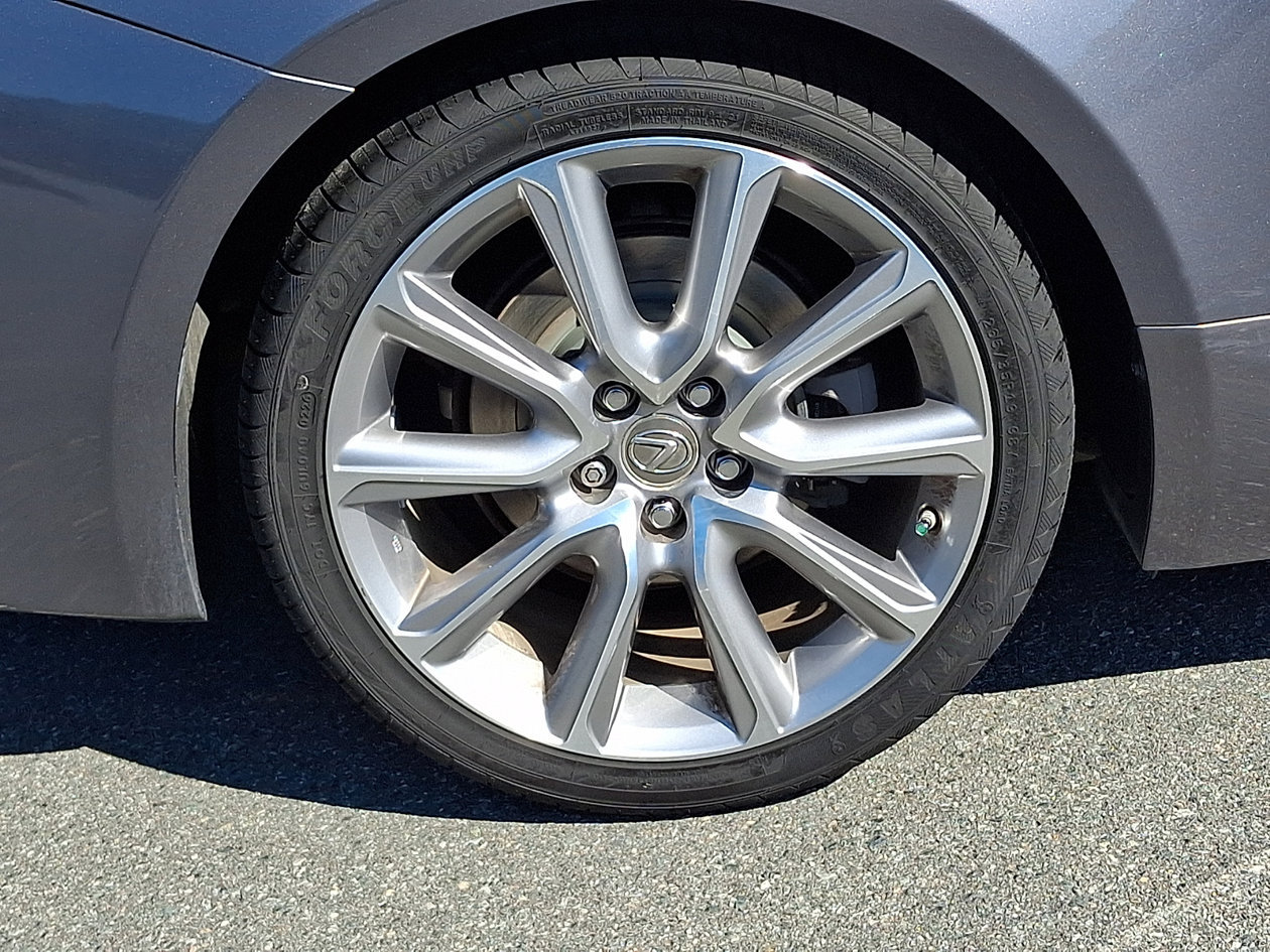 Used 2015 Lexus RC 350 w/ Luxury Package RWD image 8