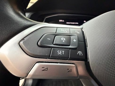 Used 2023 Volkswagen Jetta Sport image 22