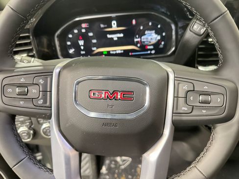 New 2026 GMC Sierra 1500 Elevation image 14