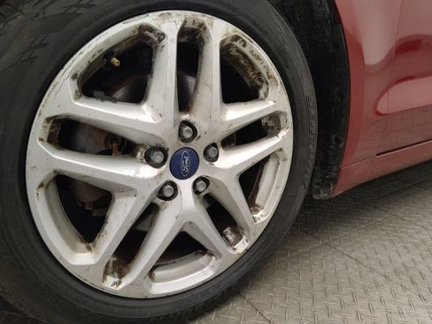 Used 2015 Ford Fusion SE image 31