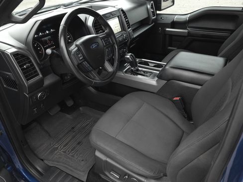 Used 2018 Ford F150 XLT w/ Equipment Group 302A Luxury image 9