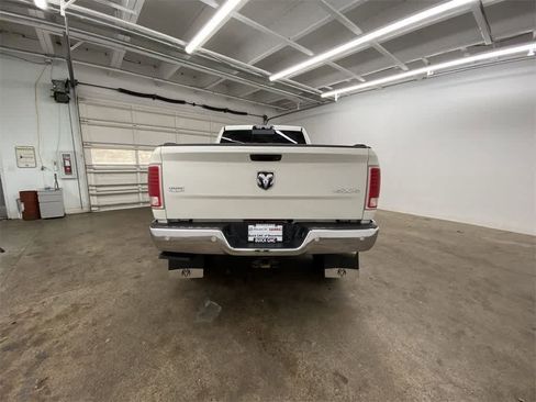 Used 2018 RAM 2500 Laramie w/ Convenience Group image 5