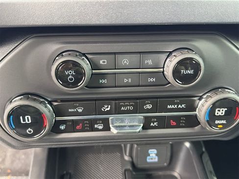 New 2025 Ford Bronco Outer Banks image 27