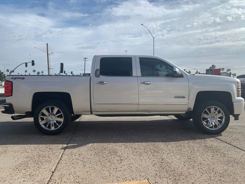 Used 2015 Chevrolet Silverado 1500 High Country w/ High Country Premium Package image 4