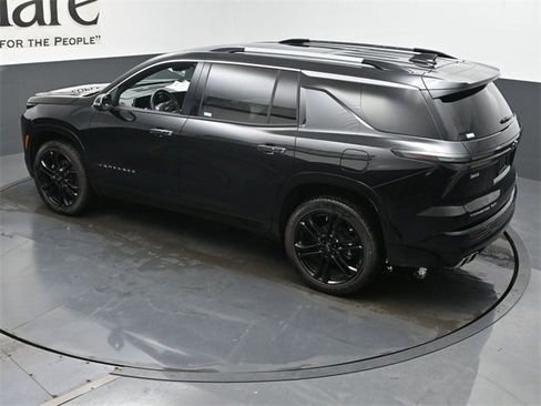 New 2025 Chevrolet Traverse High Country w/ LPO, Floor Liner Package image 21