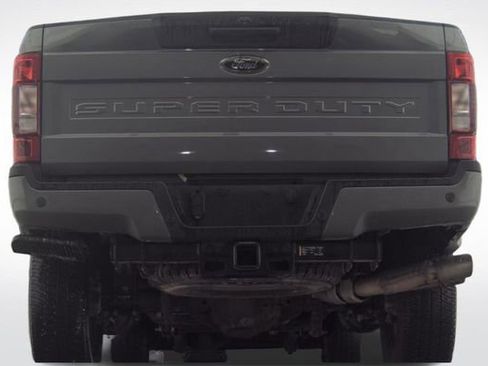 Used 2022 Ford F350 XLT w/ Black Appearance Package image 6