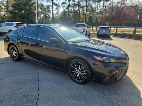 Certified 2024 Toyota Camry SE image 8