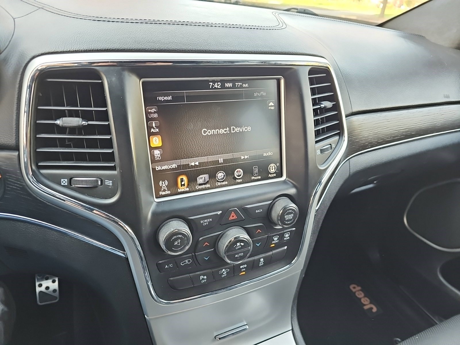 Used 2014 Jeep Grand Cherokee Summit AWD/4WD image 20