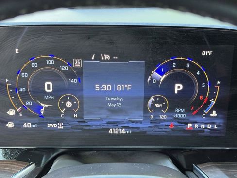 Used 2025 Chevrolet Tahoe Z71 AWD/4WD image 13