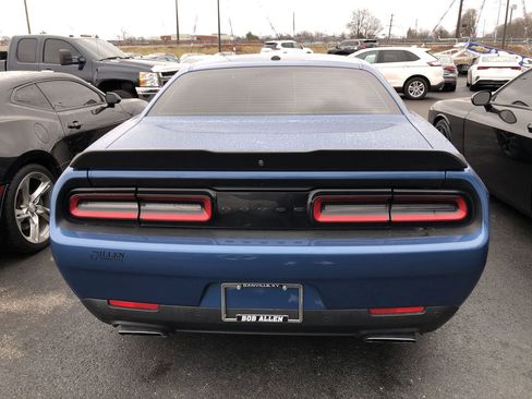 Used 2022 Dodge Challenger R/T w/ Blacktop Package image 17