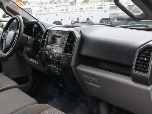 Used 2017 Ford F150 XLT image 33