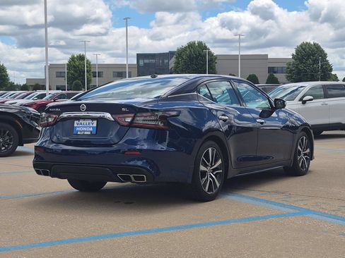 Used 2019 Nissan Maxima 3.5 SL w/ Floor Mat Group FWD image 6